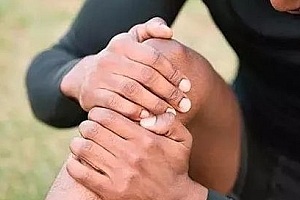 膝关节疼痛的主要原因和调理思路